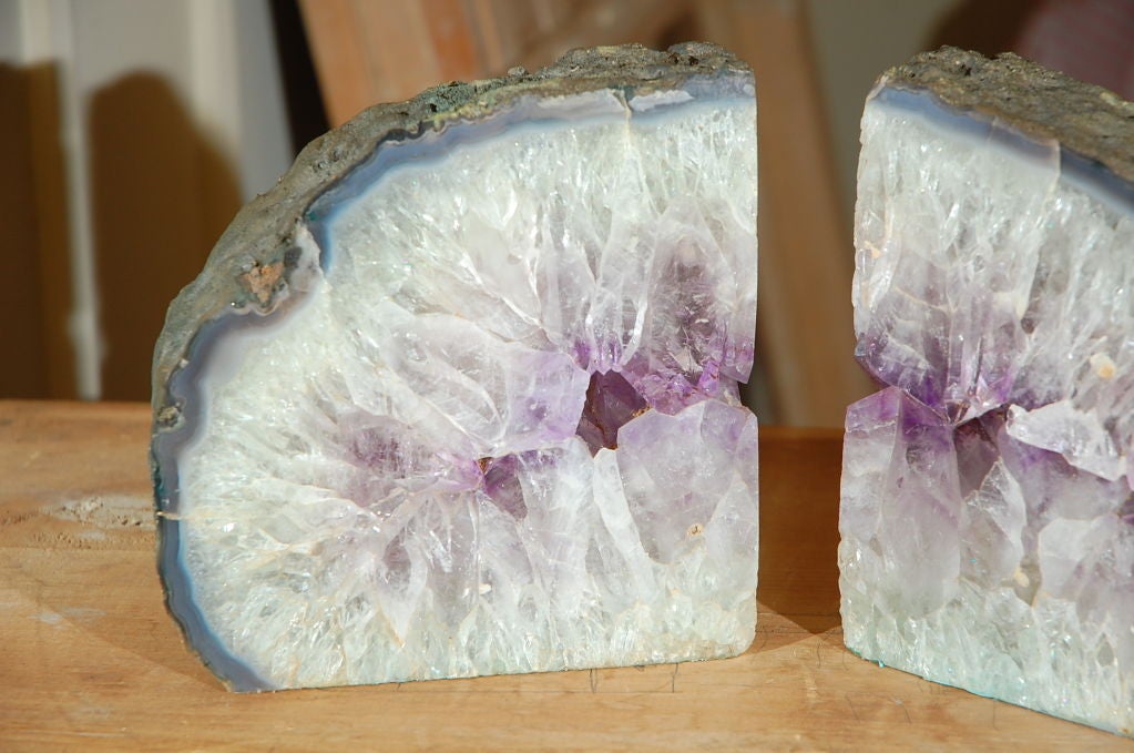 Amethyst Geode Bookends In Excellent Condition In Los Angeles, CA