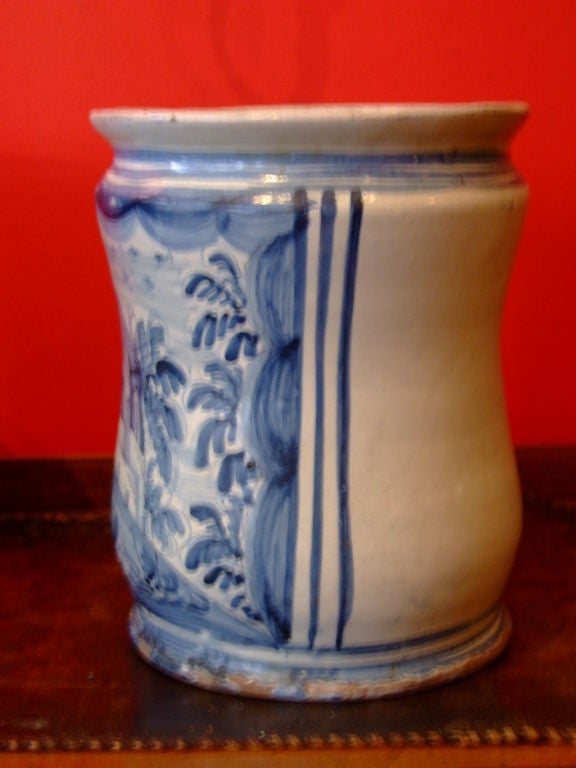18. Jahrhundert. Italienisches blau-weiß glasiertes italienisches Apothekergefäß aus Zinn (Barock) im Angebot