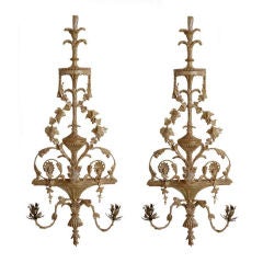 Fine and Rare Pair of George III Giltwood Sconces