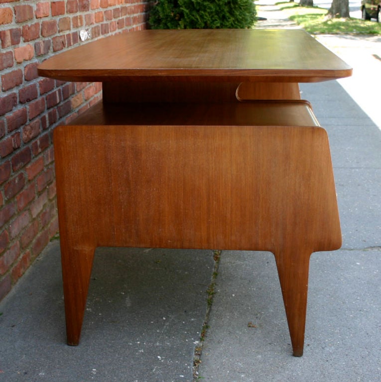 Modern Italian Desk 4