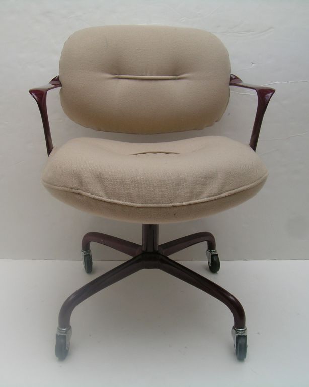 American Desk Chairs - Morrison & Hannah - Knoll