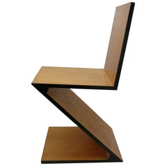 "Zig Zag" Chair - Gerrit Rietveld