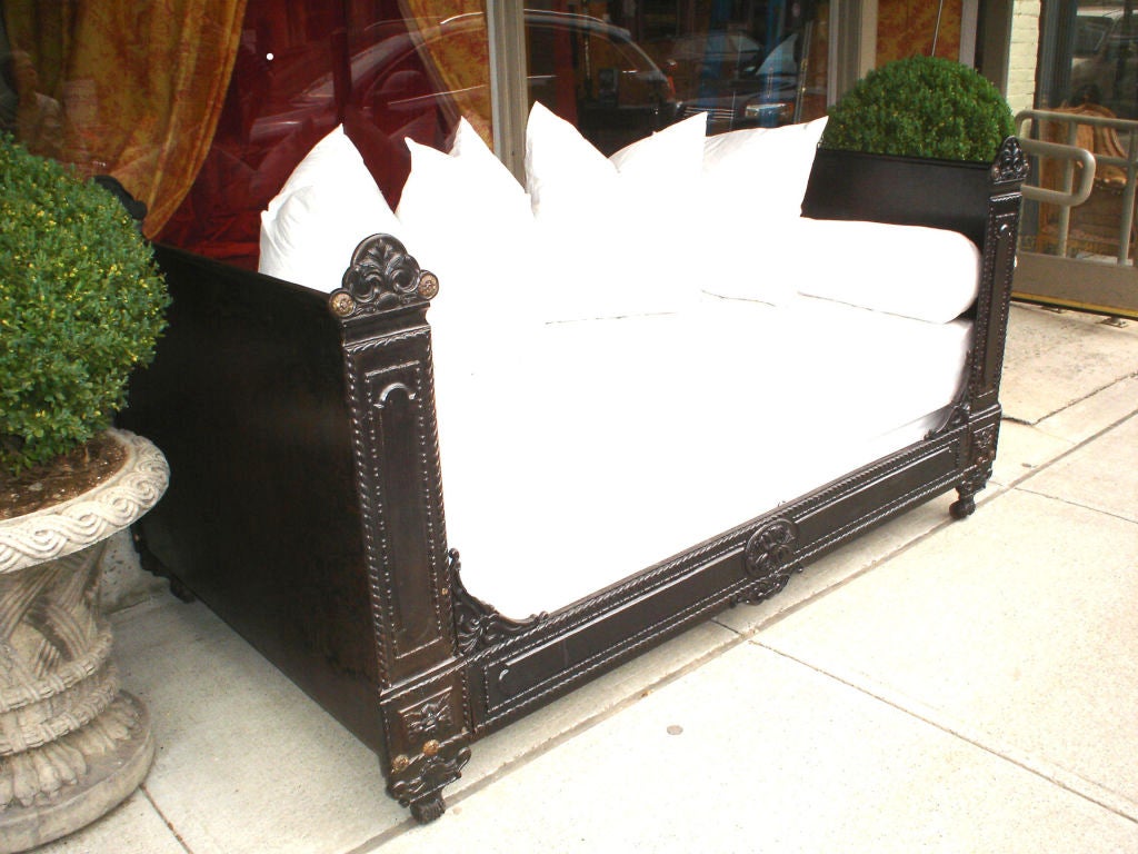 18TH CENTURY FRENCH CAST IRON ALCOVE/DAY BED 2