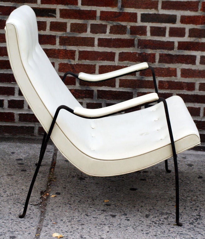 Mid-Century Modern American Wrought Iron Frame Scoop Chair and Ottoman by Milo Baughman For Sale