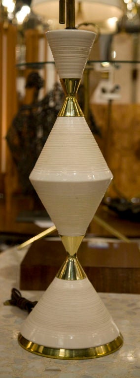 Mid-Century Modern American Porcelain Hourglass Table Lamp by Gerald Thurston for Lightolier For Sale