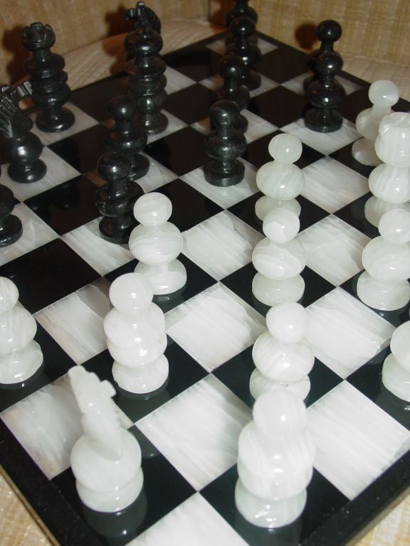 Italian Black/White Onyx Chess Set