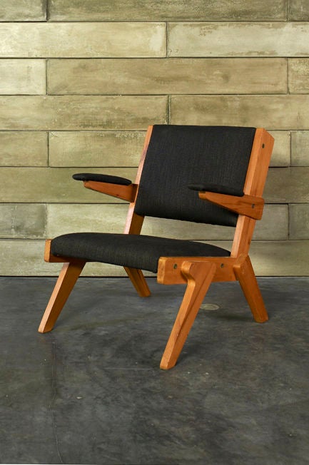 Mid-20th Century Pair of lounge chairs by Lina Bo Bardi