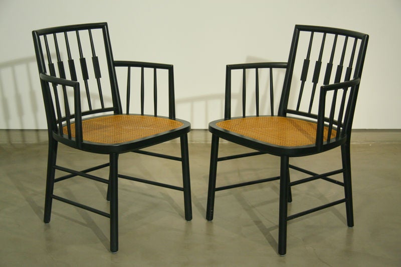 Set aus 8 schwarzen esstischstühlen mit spindelrücken by Baker (amerikanisch)
