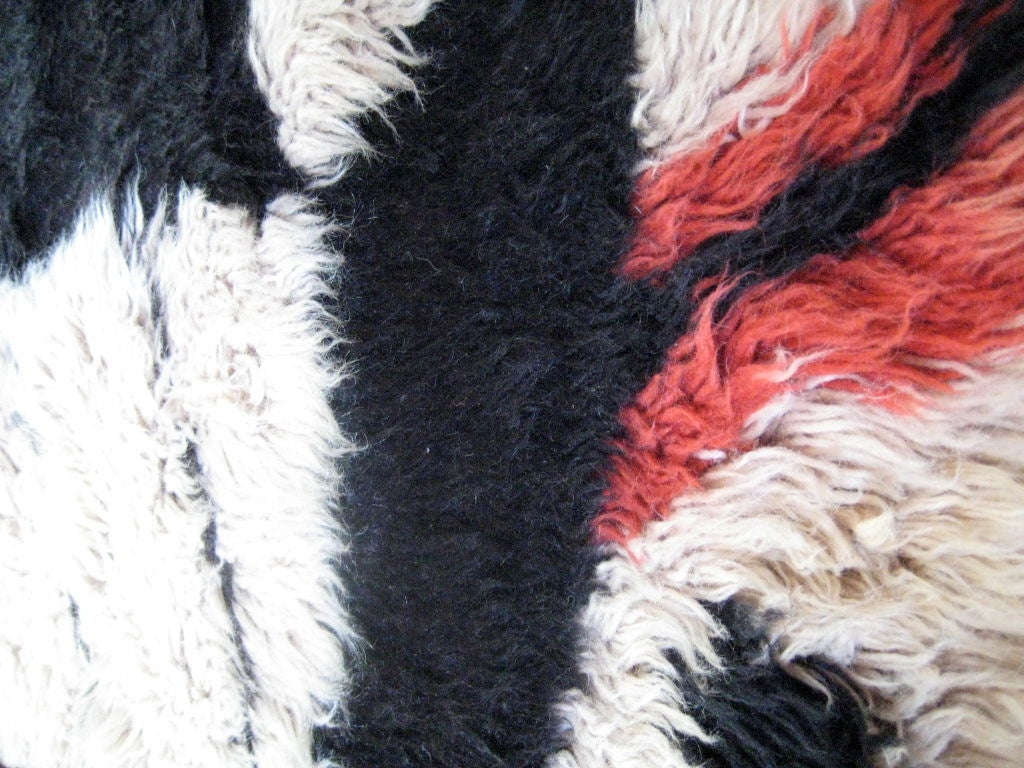 High pile rug with design by Pablo Picasso