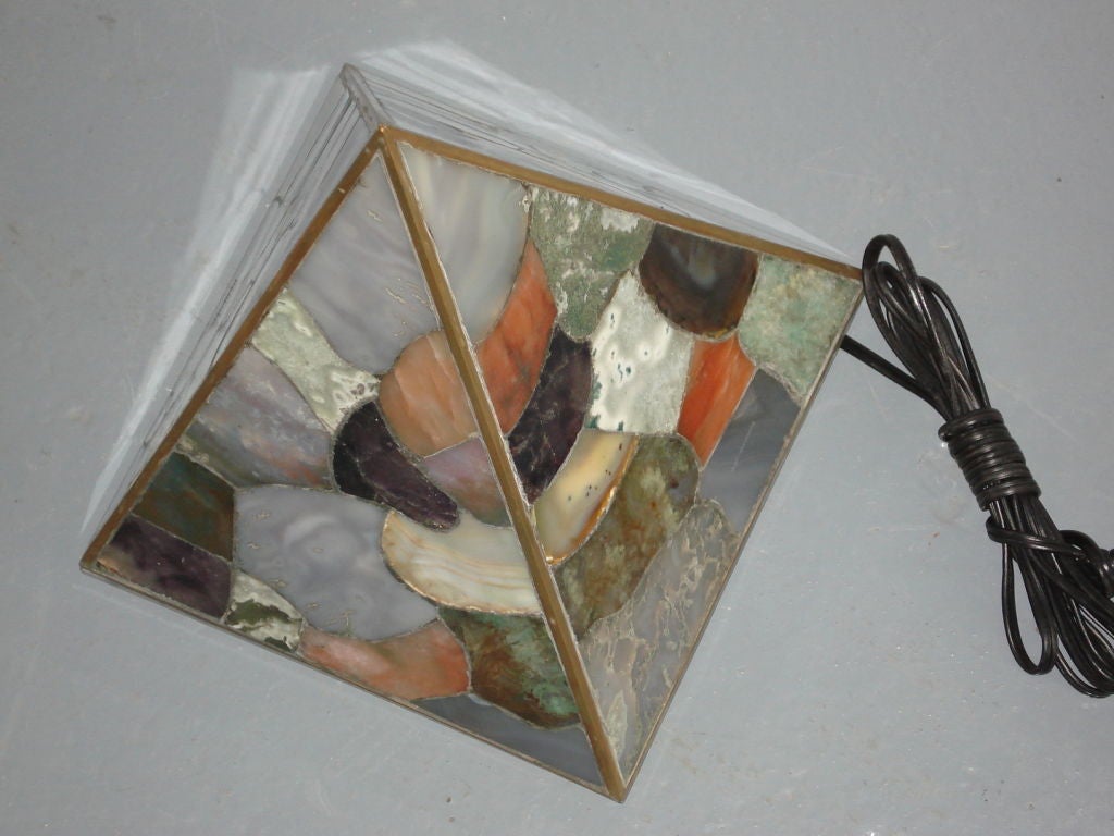 Agate Specimen Pyramid Lamp In Good Condition In NYC, NY
