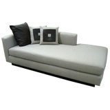 A Custom Chaise Longue by de la Torre