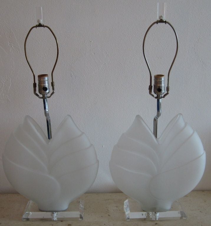 Late 20th Century Pair of Lucite and Glass Table Lamps