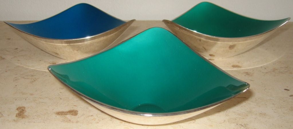 American Reed & Barton Alexander Calder Attributed Tricorner Bowls
