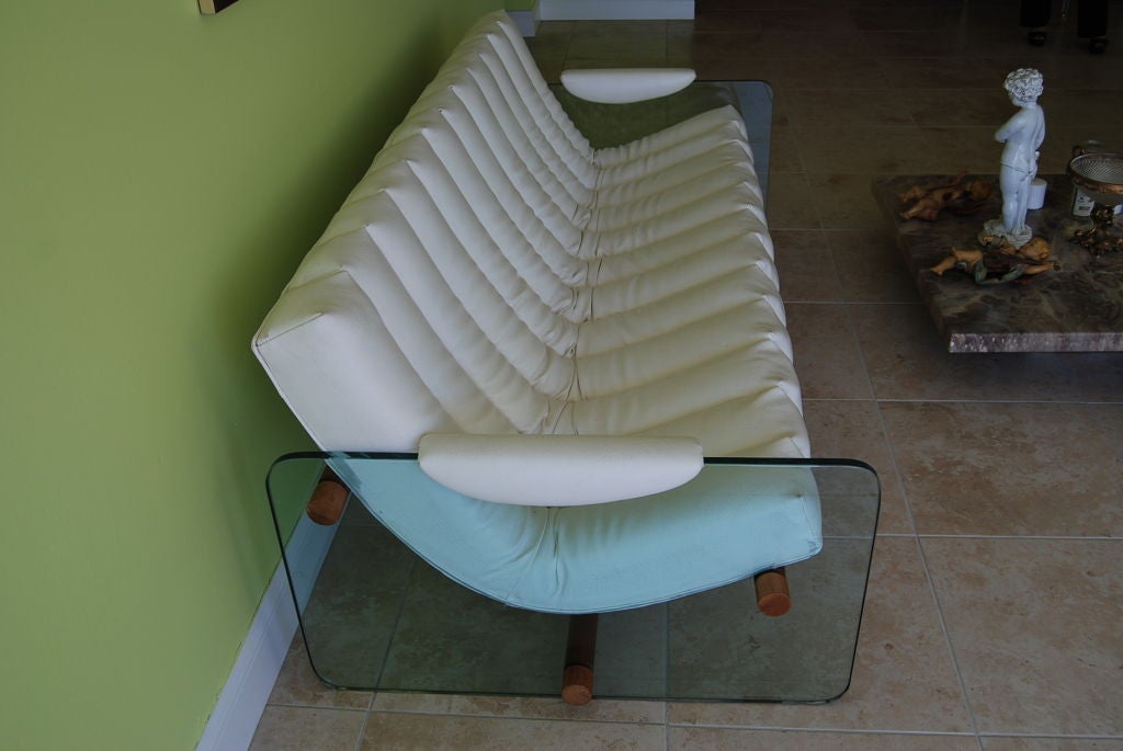 AMAZING GLASS SOFA