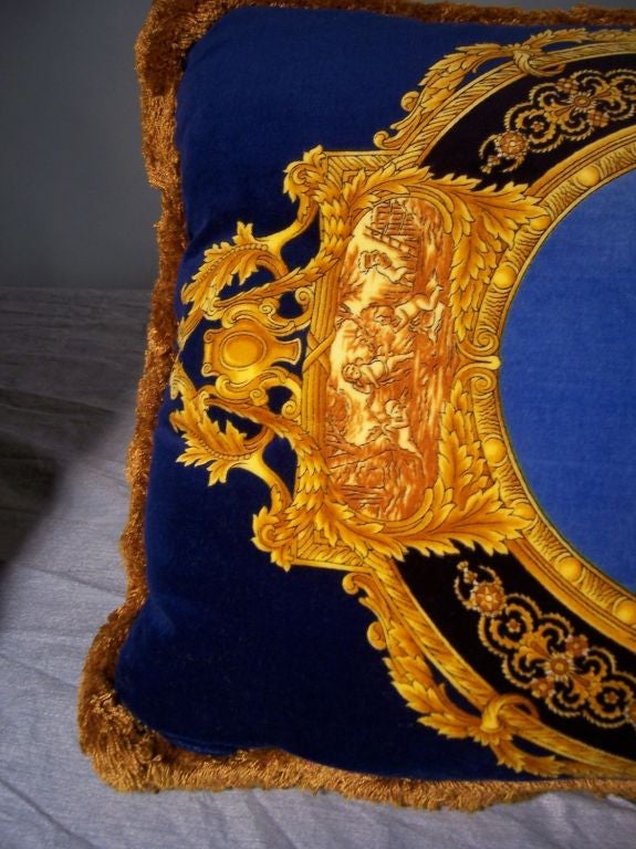 Pair of Atelier Versace  Pillows In Excellent Condition In Miami, FL