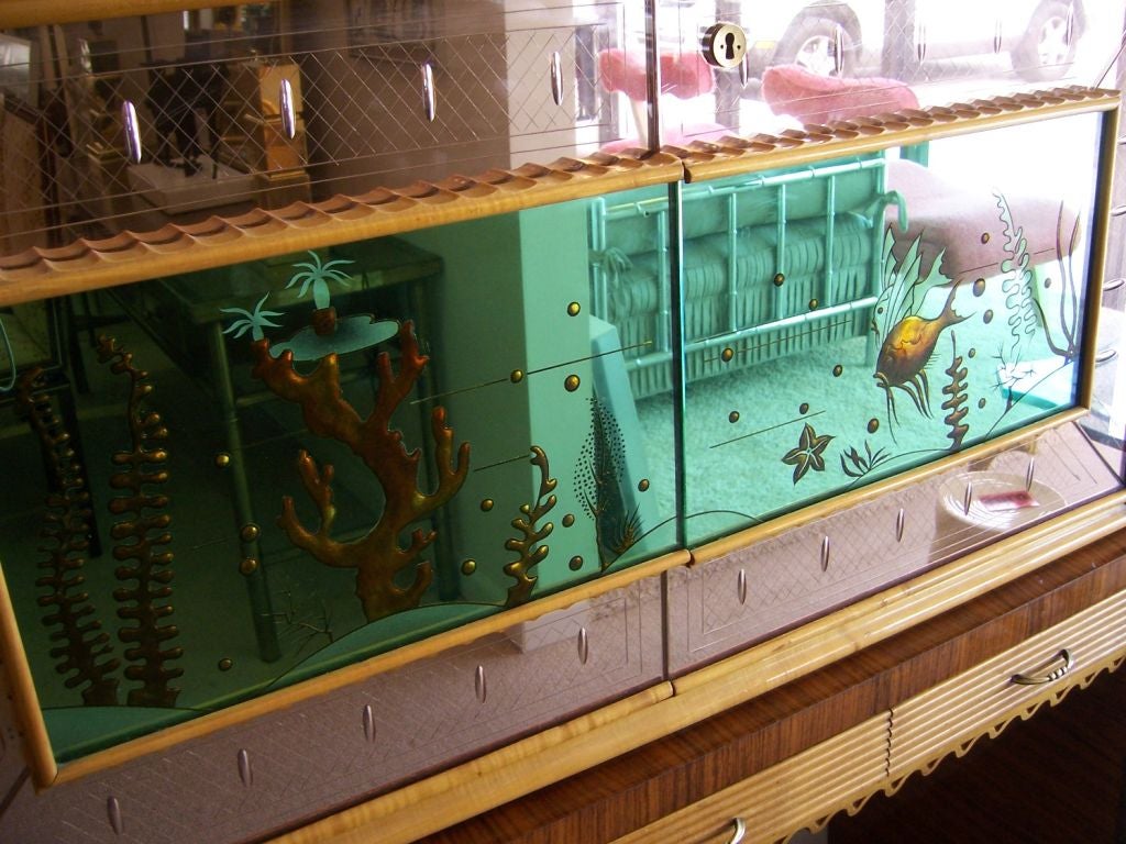Mid-20th Century A Beautiful  Aquarium Design Mirrored Dry Bar Cabinet