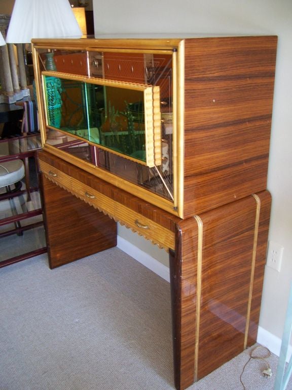 A Beautiful  Aquarium Design Mirrored Dry Bar Cabinet 1