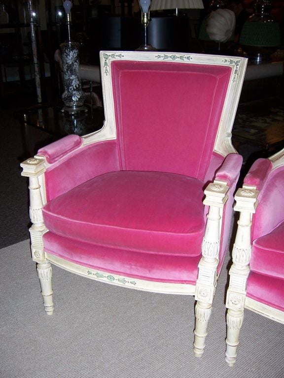 American A Pair of Hollywood Regency Armchairs in HOT PINK For Sale