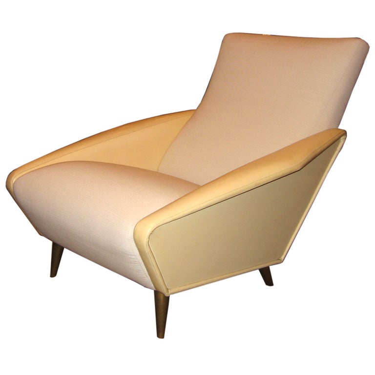 A Distex Lounge Chair by Gio Ponti