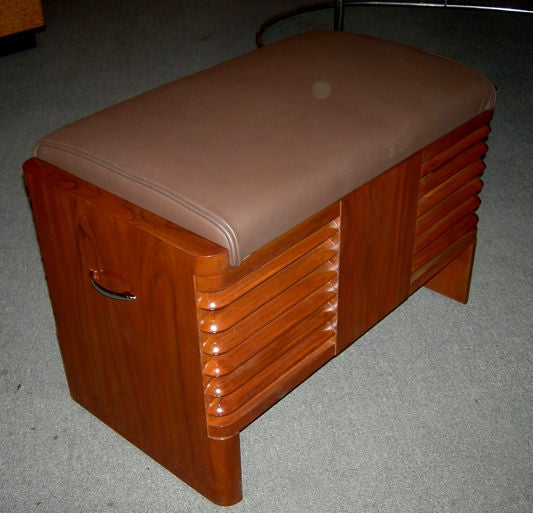 Art Deco RCA 1939 Electric Piano by John Vassos 3