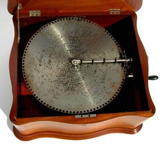 American Regina Metal Disc Music Box