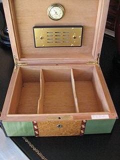 French Art Deco lacquered cigar box / humidor. Signed ELIE BLEU, Paris. Comes with working lock and key.