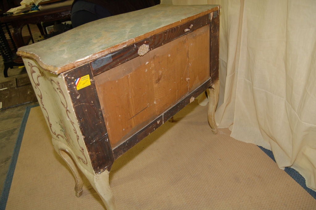 Small 1920s Painted Italian Commode 1