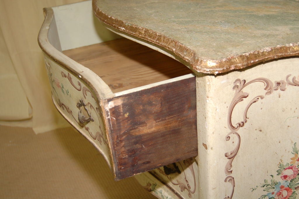 20th Century Small 1920s Painted Italian Commode