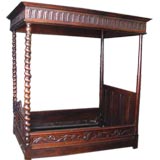 18TH CENTURY FRENCH OAK BED