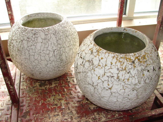 Superb ball planters, crackled paint finish. we have a total of six planters, priced per pair.