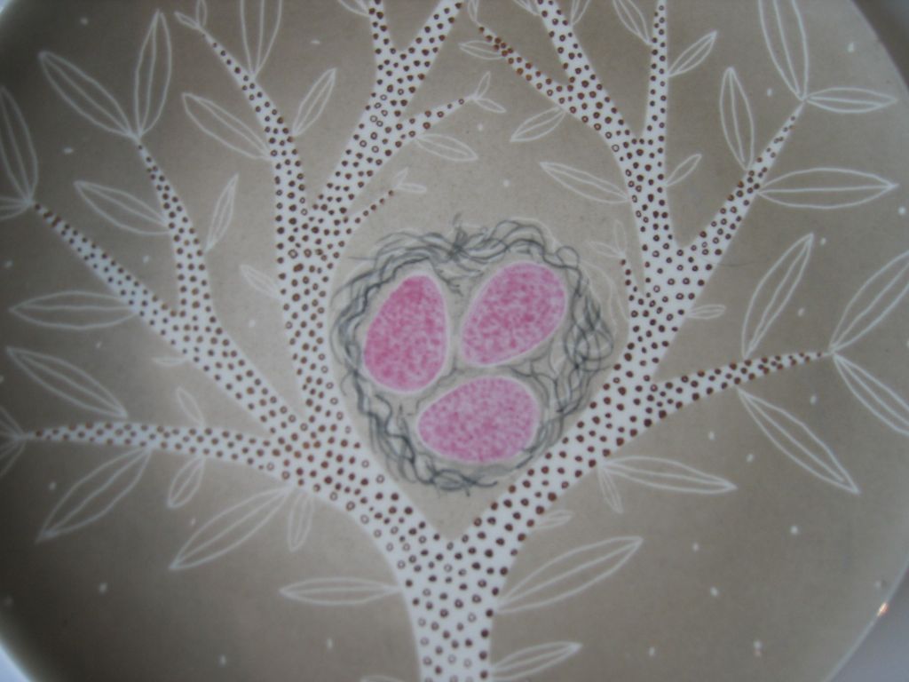 Waylande Gregory Nest Plate