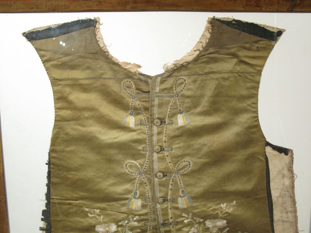 Pair of Framed Waistcoats In Good Condition For Sale In New York, NY