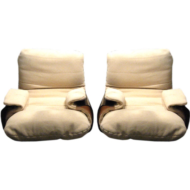 Pair of Acrylic Armchairs by Linge Roset