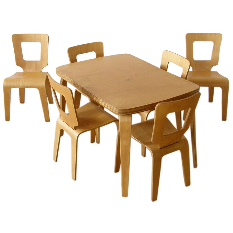 Thaden Jordan Dining Set