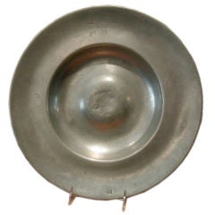 17TH CENTURY PEWTER CHARGER WITH HALLMARKS 11