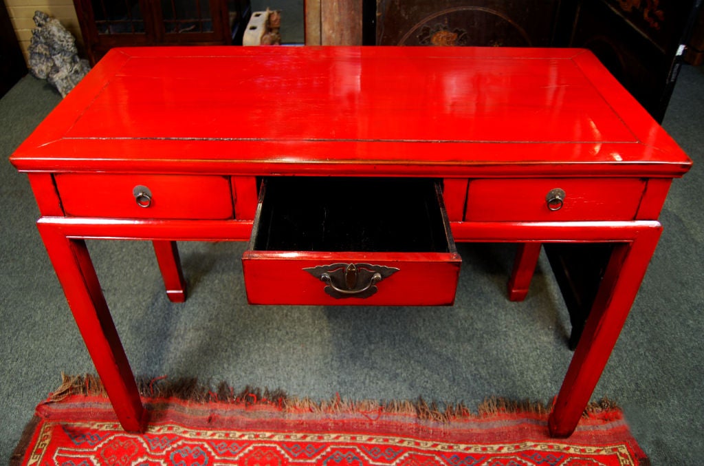 Red Lacquered Desk In Excellent Condition In Chicago, IL