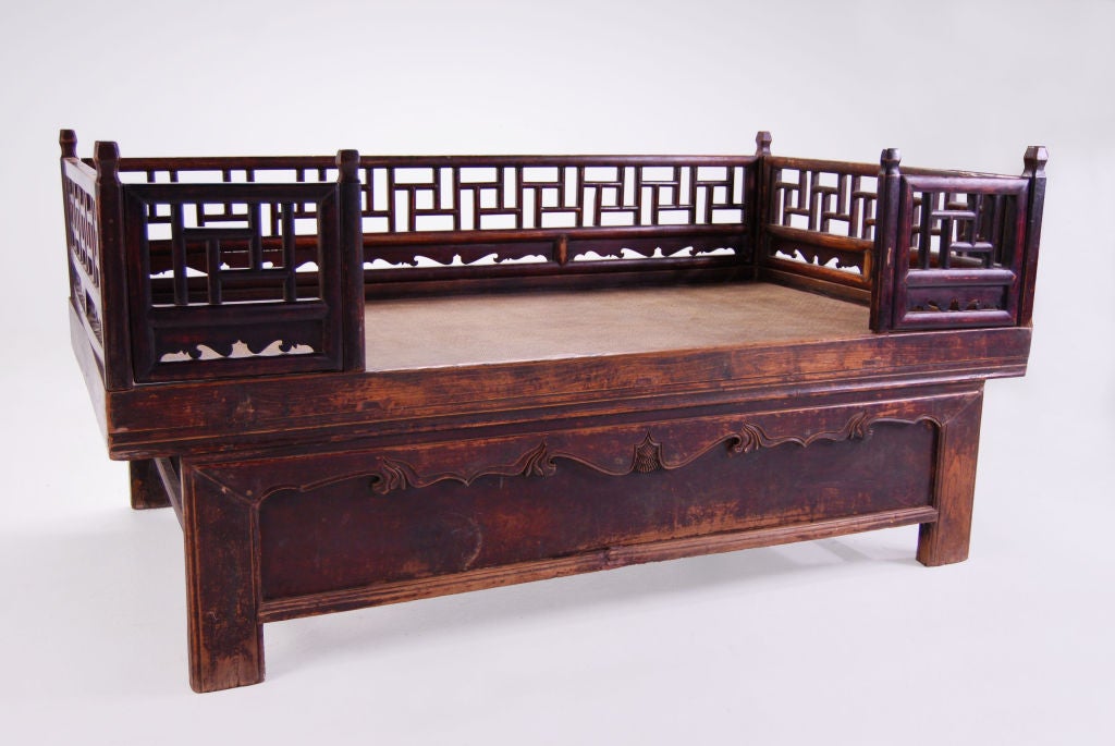 Louhan Bed with Lattice Rails