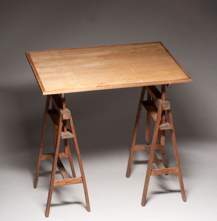 Adjustable architect's drafting table from Argentina. Height: adjustable from approx. 36