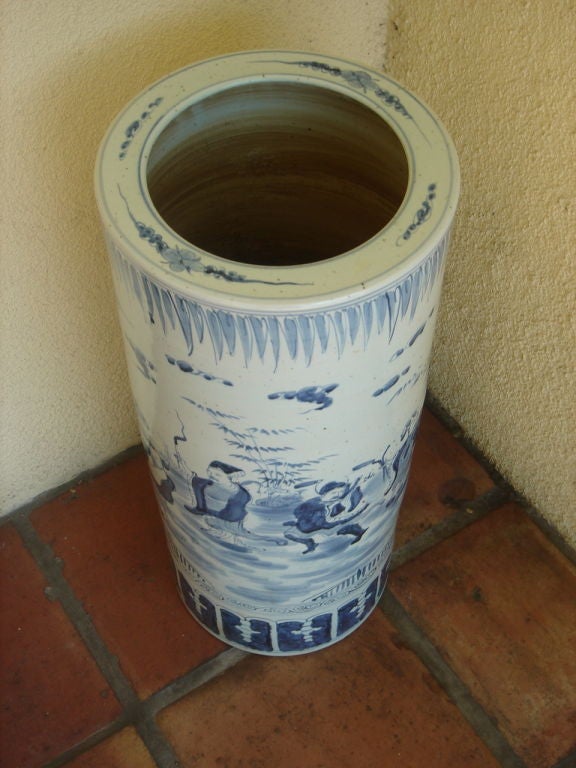 A Pair of  Chinese UMBRELLA CONTAINERS In Excellent Condition In Sarasota, FL