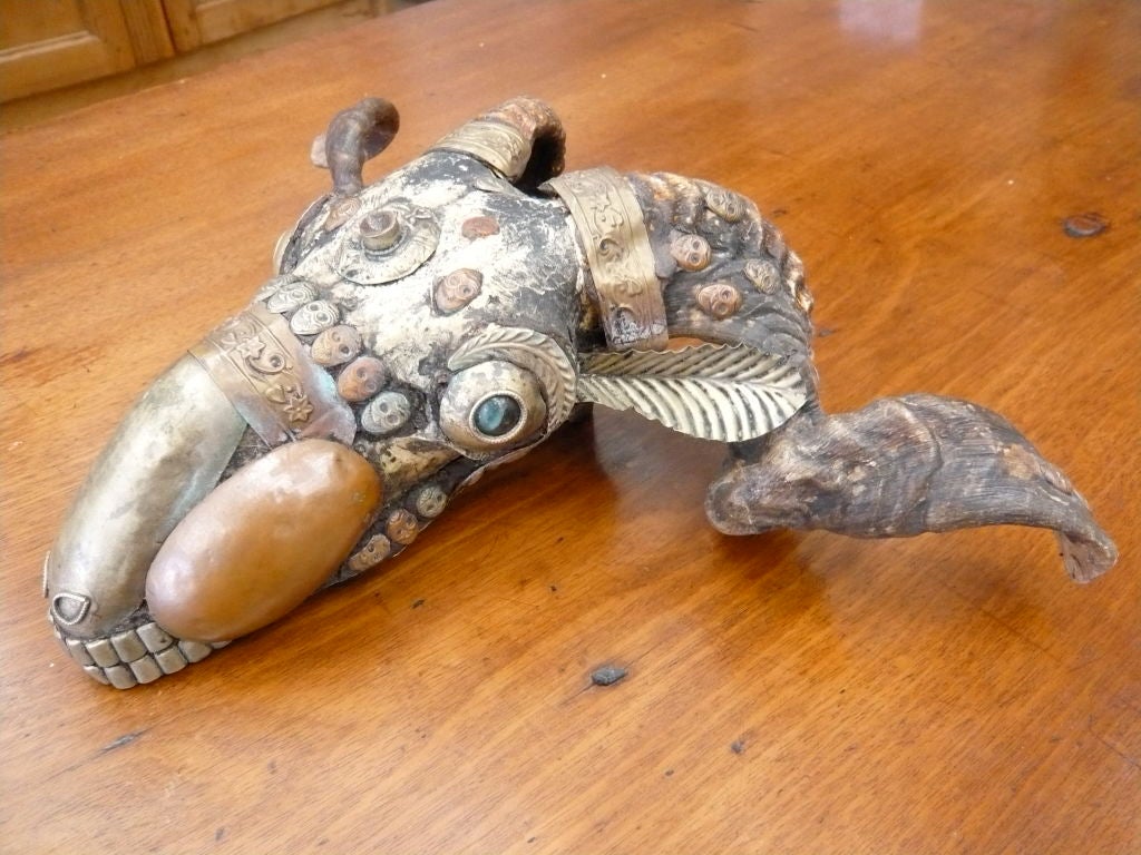 An extremely rare silver-mounted ram's skull used in Shamanic rituals from Buthan / Nepal, used to conjure healing 