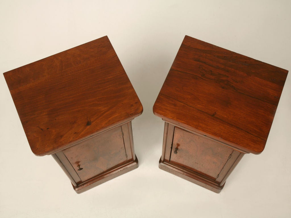 c.1890 Pair of Louis Philippe Burled Walnut Bedside Tables