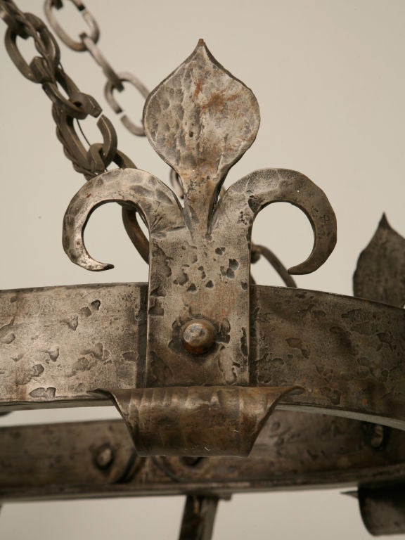 20th Century French Hand-Forged Iron Oval Chandelier, circa 1920