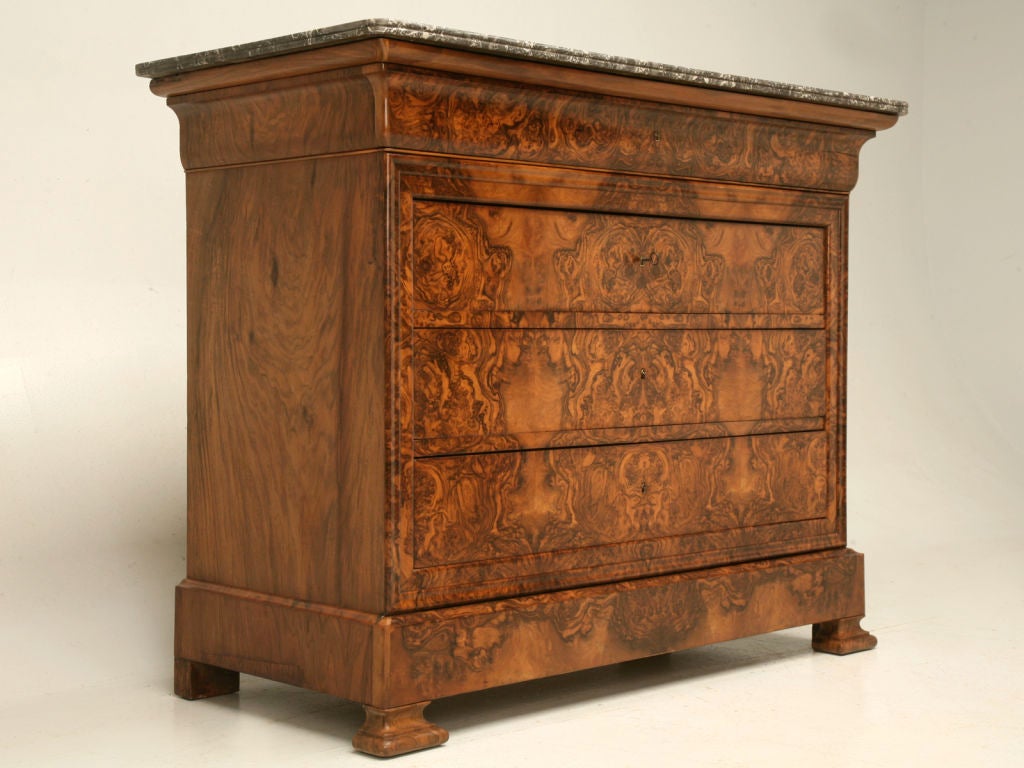 c.1870 French Louis Philippe Book-Matched Burled Walnut Commode