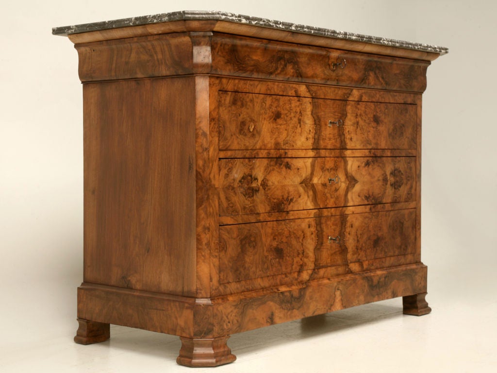 c.1870 French Louis Philippe Book-Matched Burled Walnut Commode