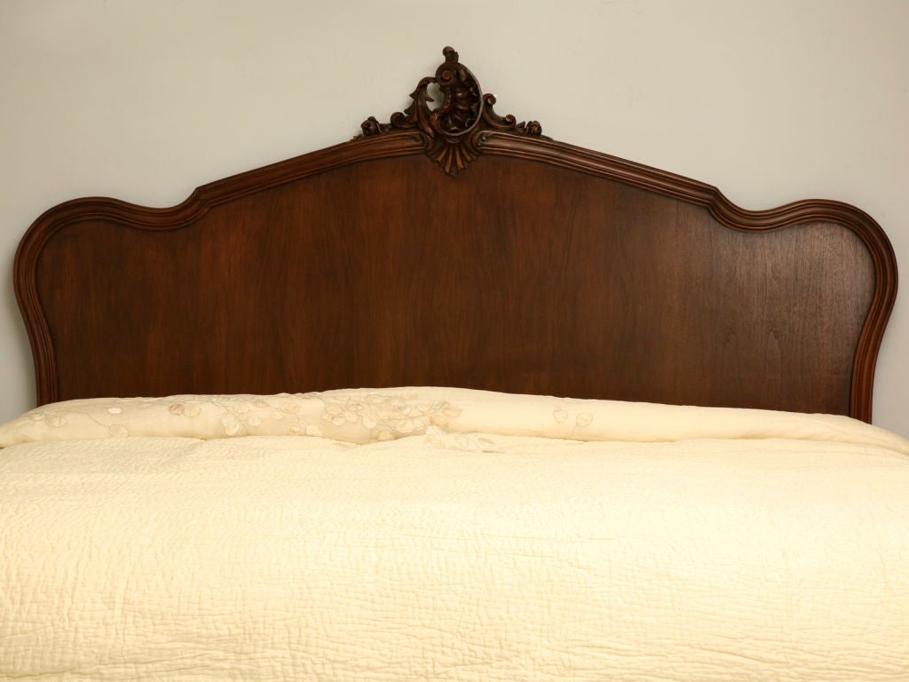 c.1890 French Walnut Louis XV King Size Bed In Excellent Condition In Chicago, IL