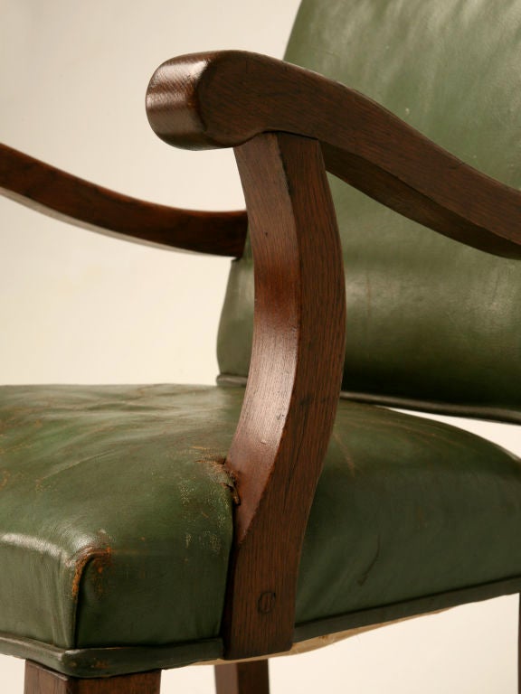 20th Century c.1920 English Oak Library Chair w/Arms