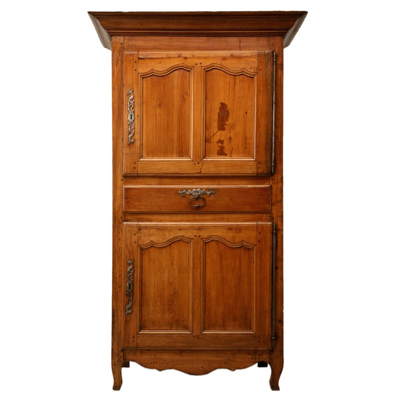 c.1740 French Louis XV Cherry Bonnetiere