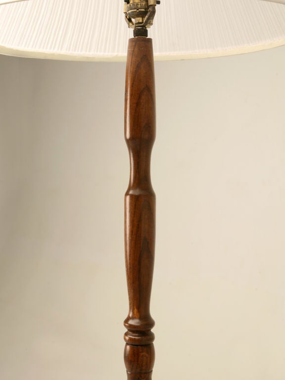 c.1930 English Oak Barley Twist Floor-lamp 1