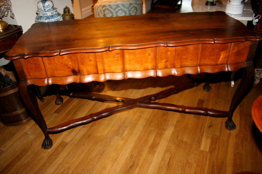 Dutch Colonial South African Laurel wood table 2