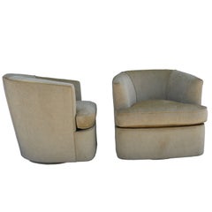 Pair of Swivel Chairs by Milo Baughman